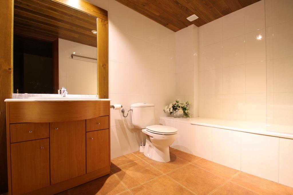 Apartaments Piteus Casa Dionis Sant Llorenc de Morunys Exterior photo