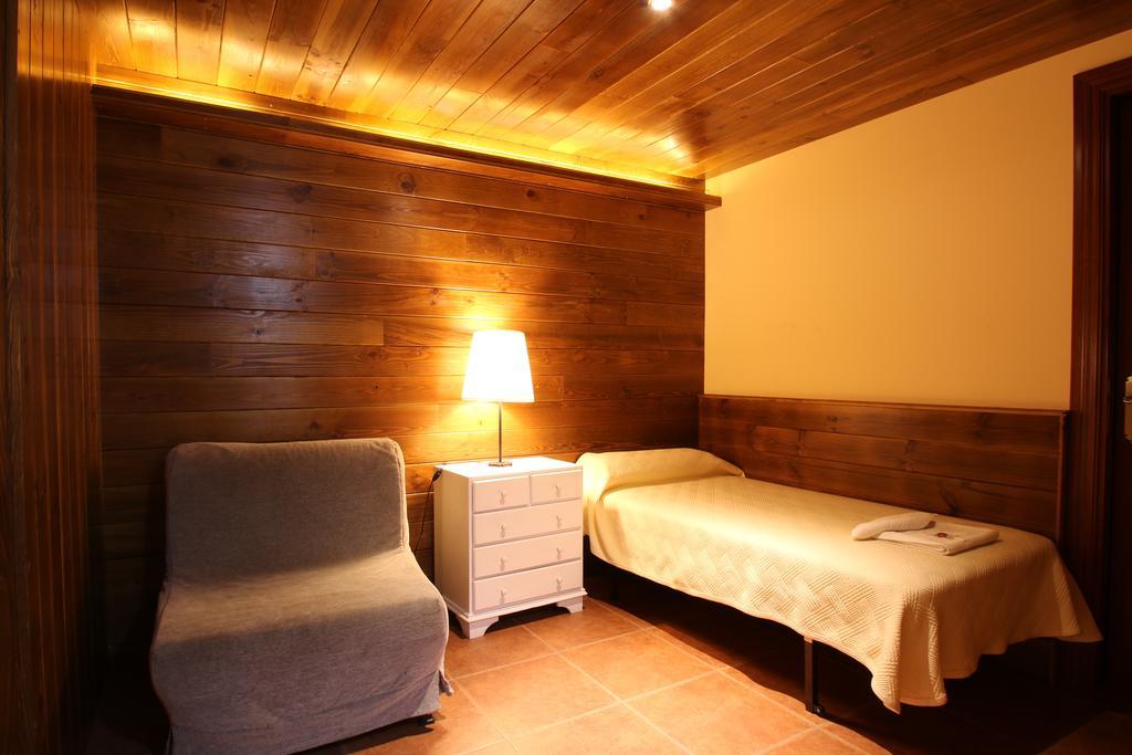 Apartaments Piteus Casa Dionis Sant Llorenc de Morunys Exterior photo