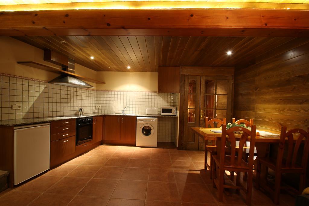Apartaments Piteus Casa Dionis Sant Llorenc de Morunys Exterior photo