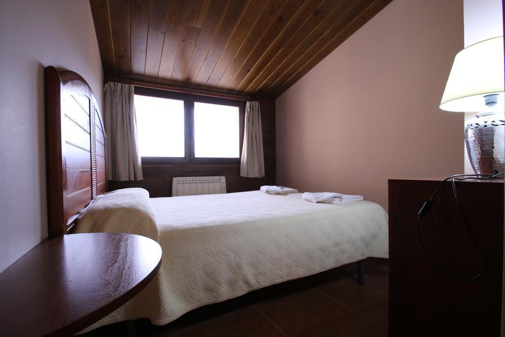 Apartaments Piteus Casa Dionis Sant Llorenc de Morunys Exterior photo