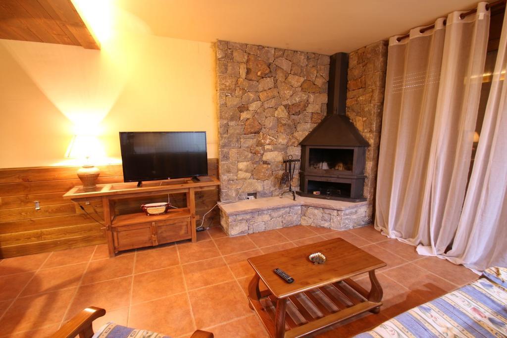 Apartaments Piteus Casa Dionis Sant Llorenc de Morunys Exterior photo