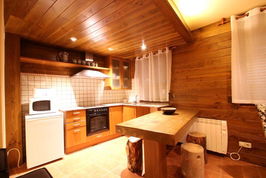 Apartaments Piteus Casa Dionis Sant Llorenc de Morunys Exterior photo