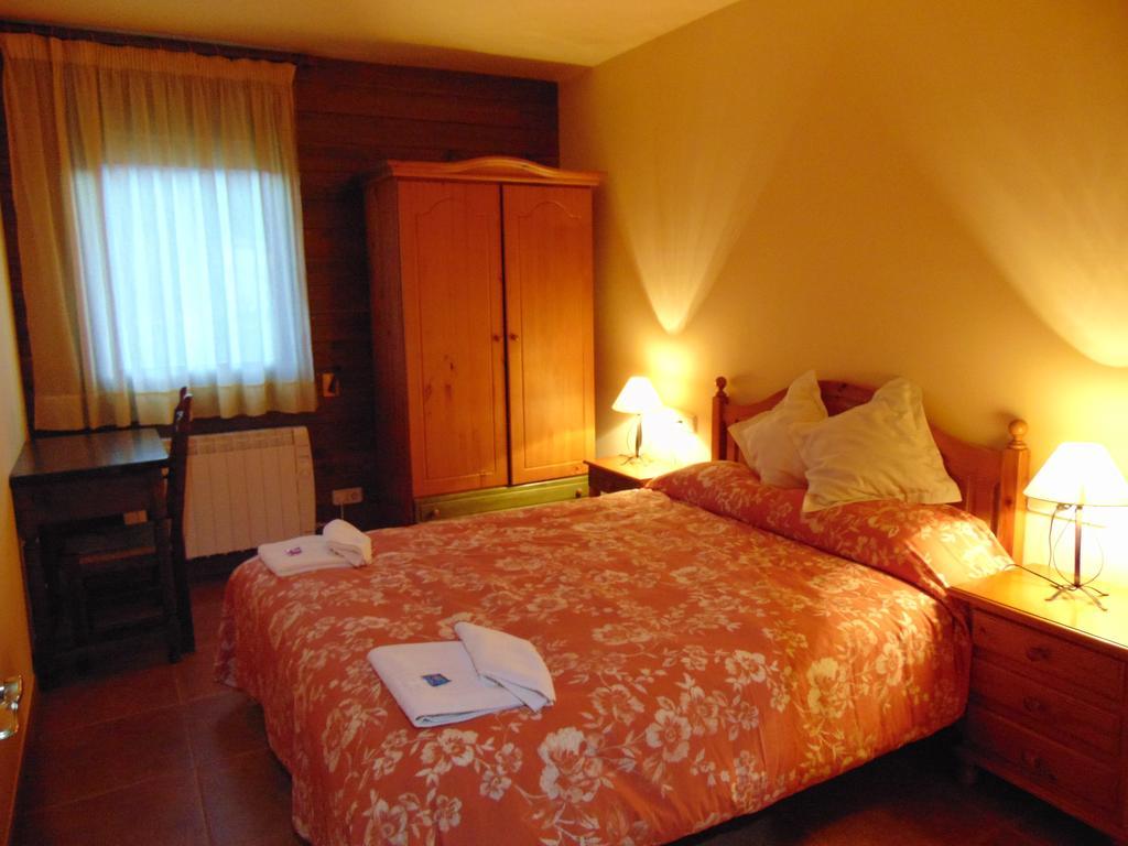 Apartaments Piteus Casa Dionis Sant Llorenc de Morunys Exterior photo
