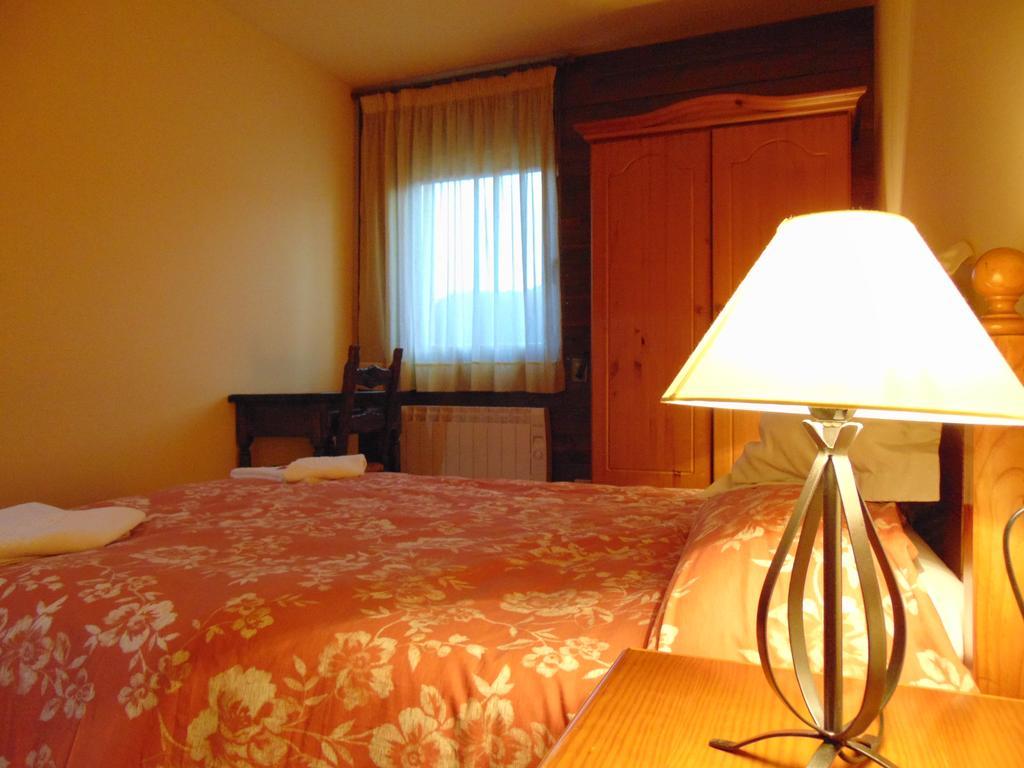 Apartaments Piteus Casa Dionis Sant Llorenc de Morunys Exterior photo